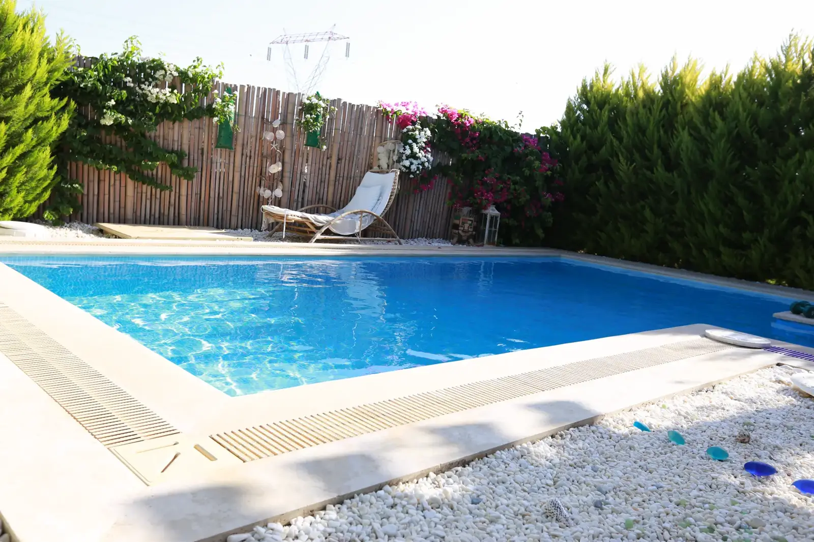 Alaçatı — 3 × 7 m Taşmalı Havuz