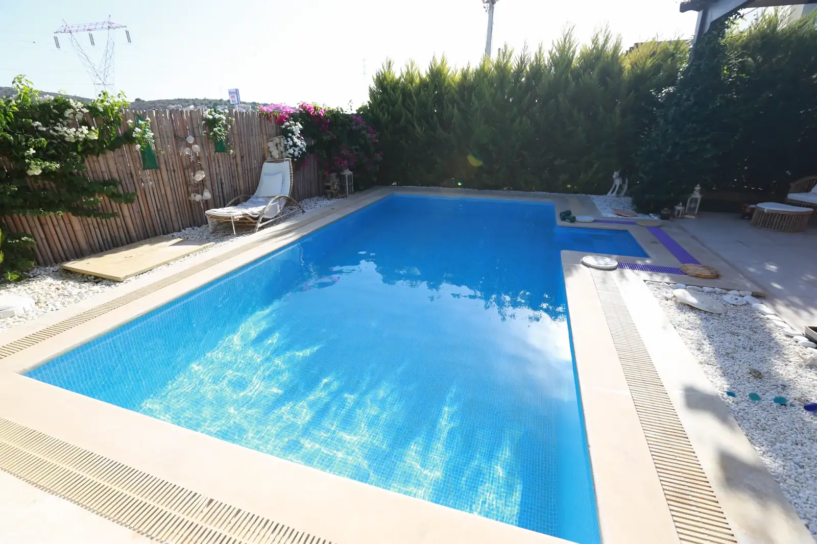 Alaçatı — 3 × 7 m Taşmalı Havuz