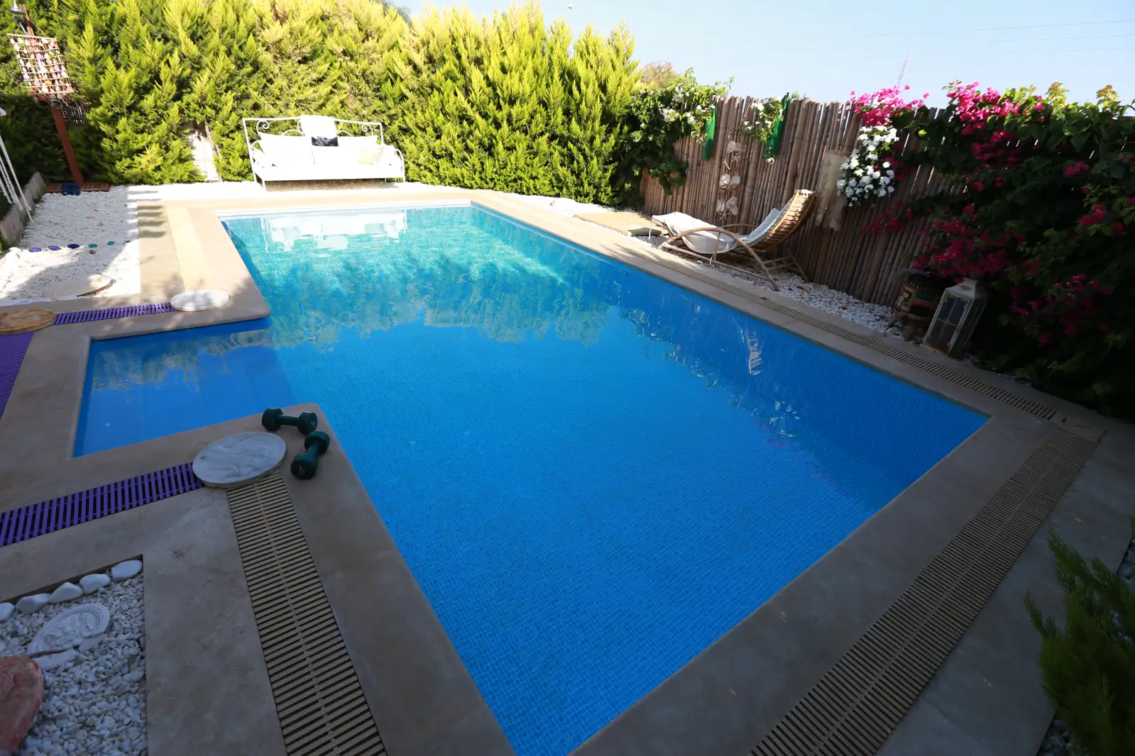 Alaçatı — 3 × 7 m Taşmalı Havuz