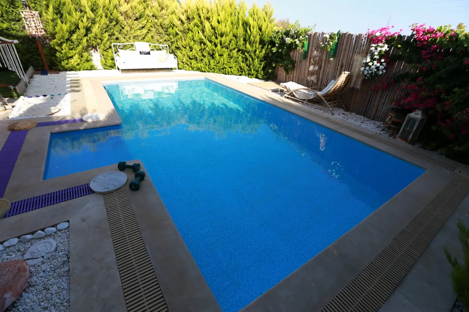 Alaçatı — 3 × 7 m Taşmalı Havuz