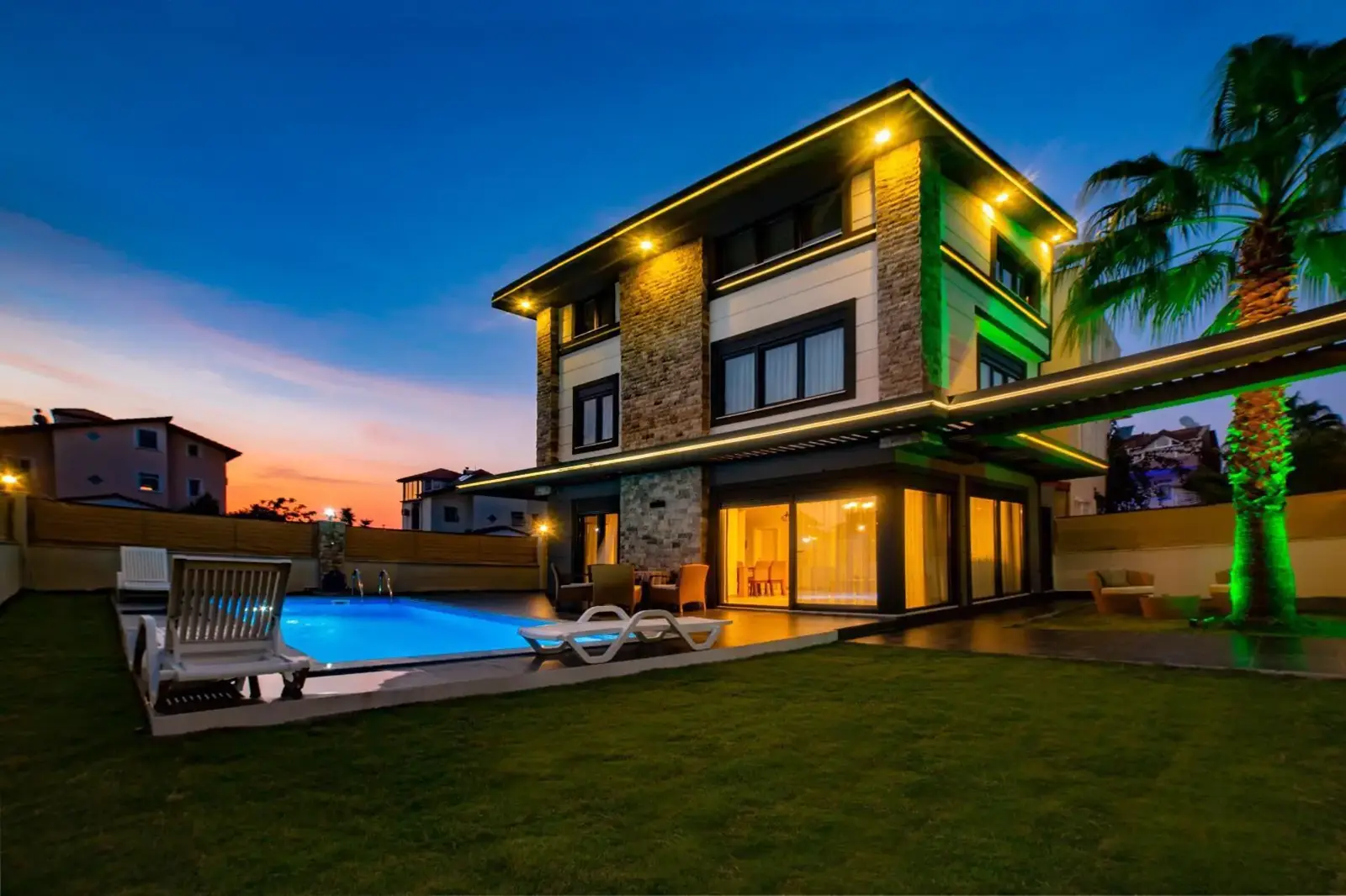 Belek — Villa Havuzları
