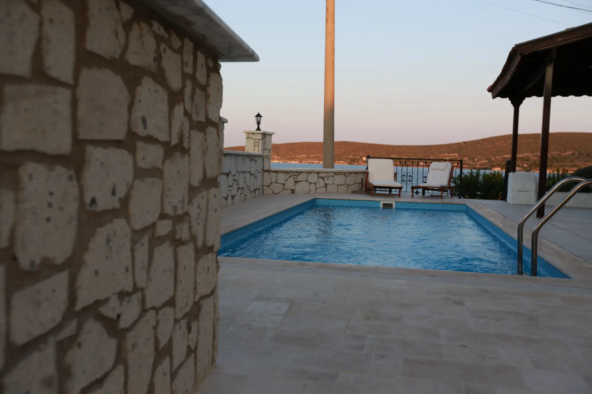 Çeşme — 3 × 7 m Havuz