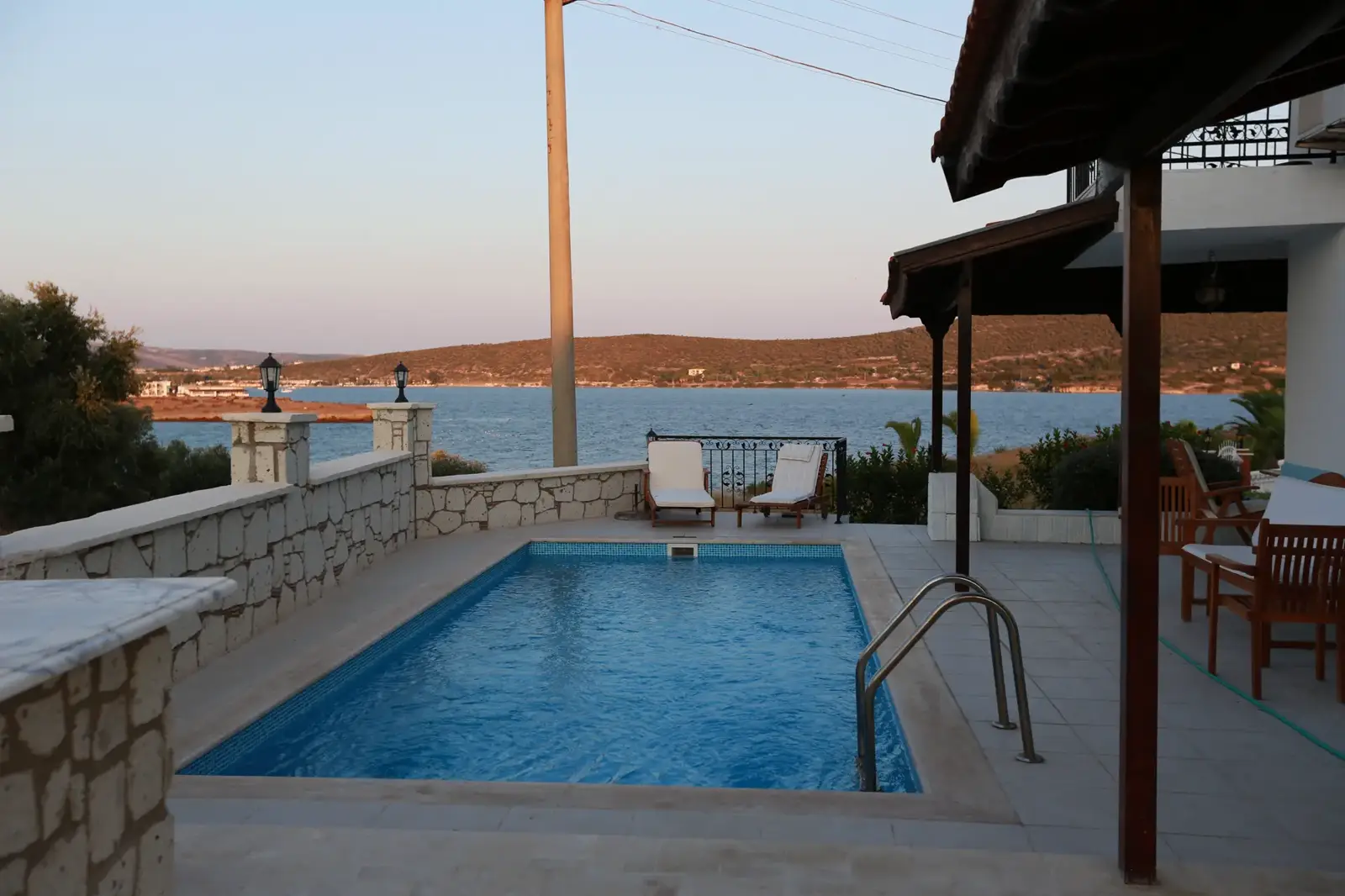 Çeşme — 3 × 7 m Havuz