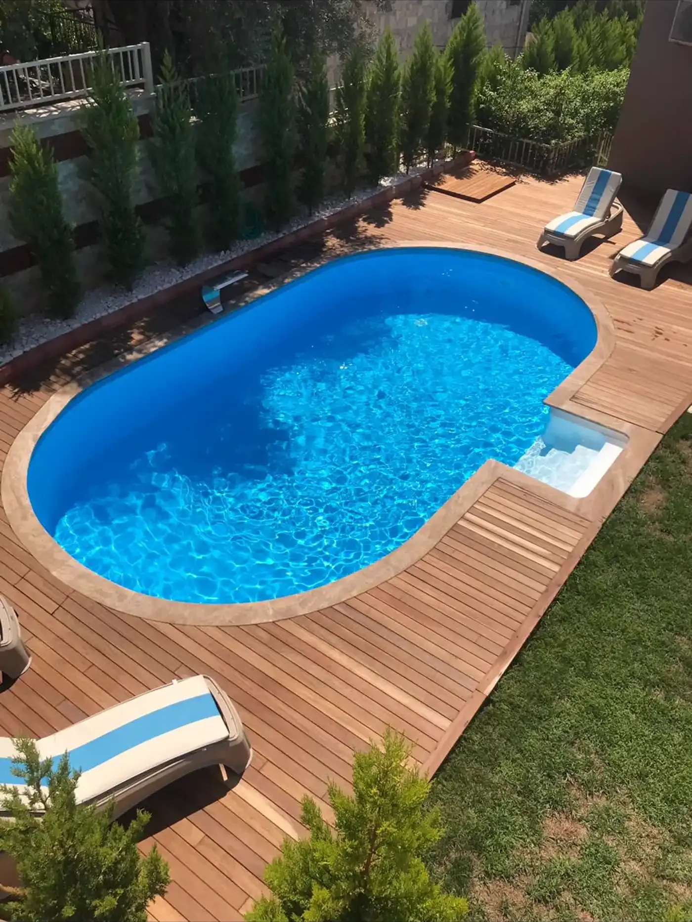 MALDİV — oval gövde