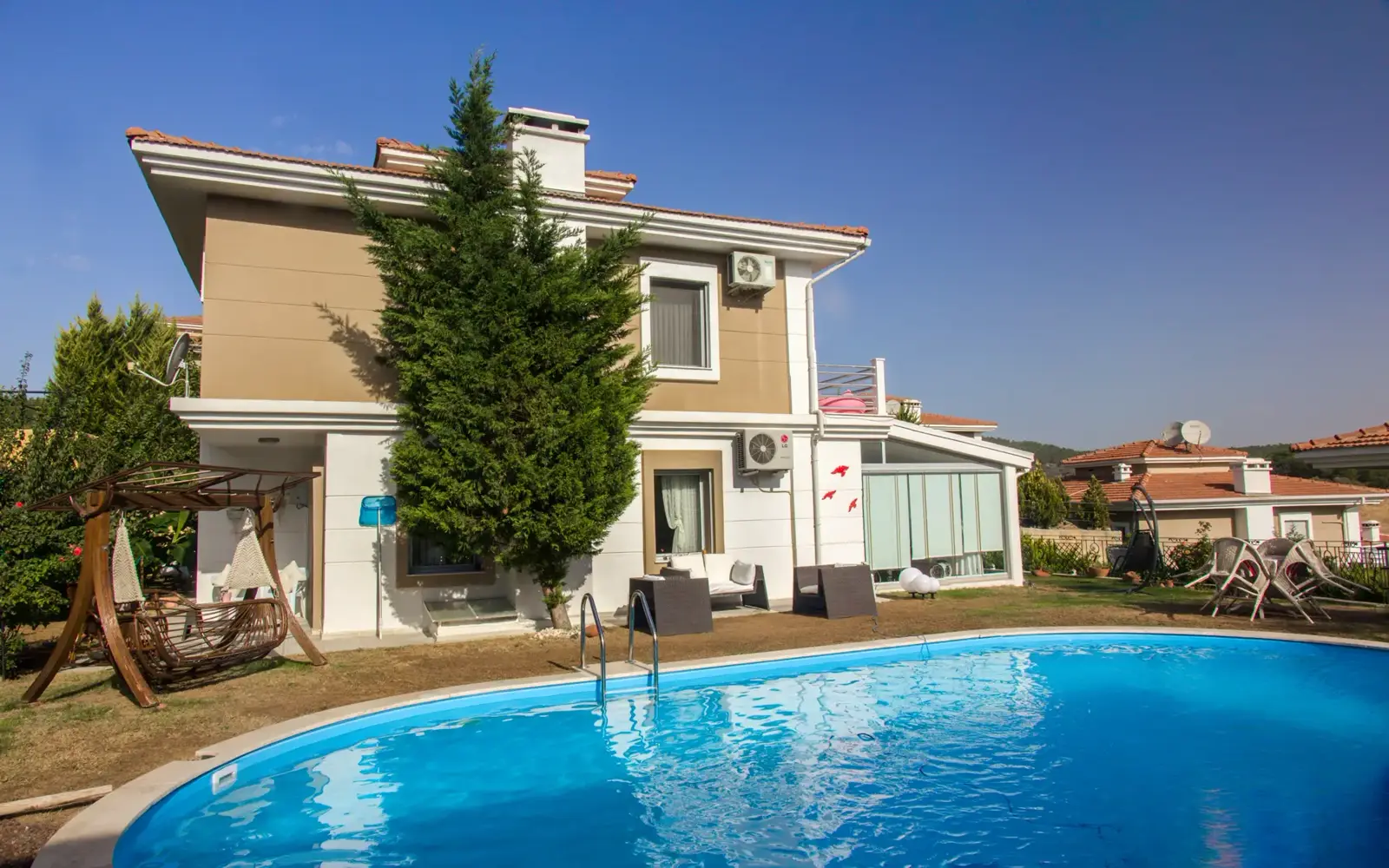 MALDİV — oval gövde